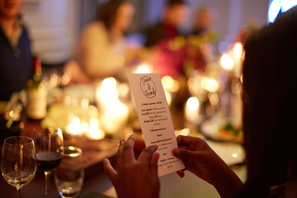 Inviter venner til en uforglemmelig kveld hos oss!